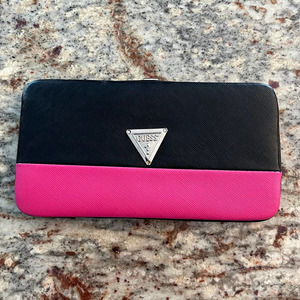 EUC Guess Clasp Bi-Fold Wallet/Clutch in Black and Pink